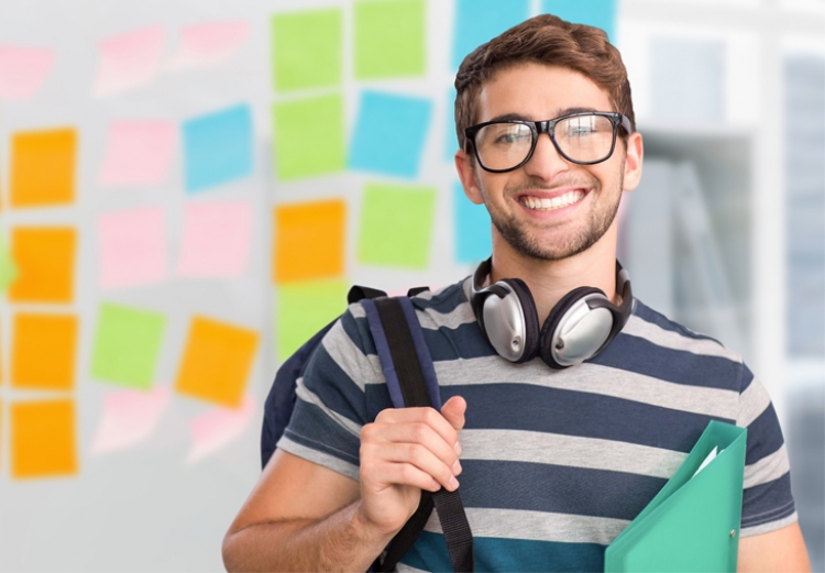 Conoce a los ganadores del Auxilio Educativo 