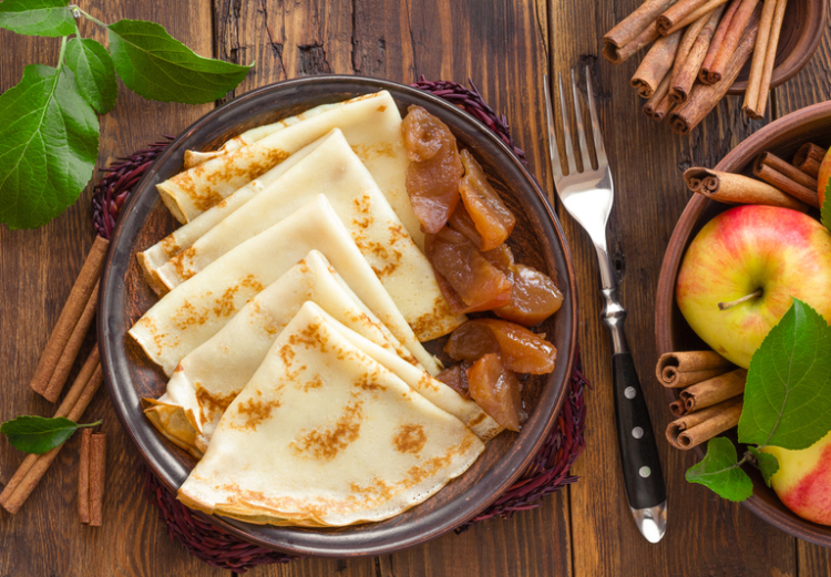 Creps de manzana y canela